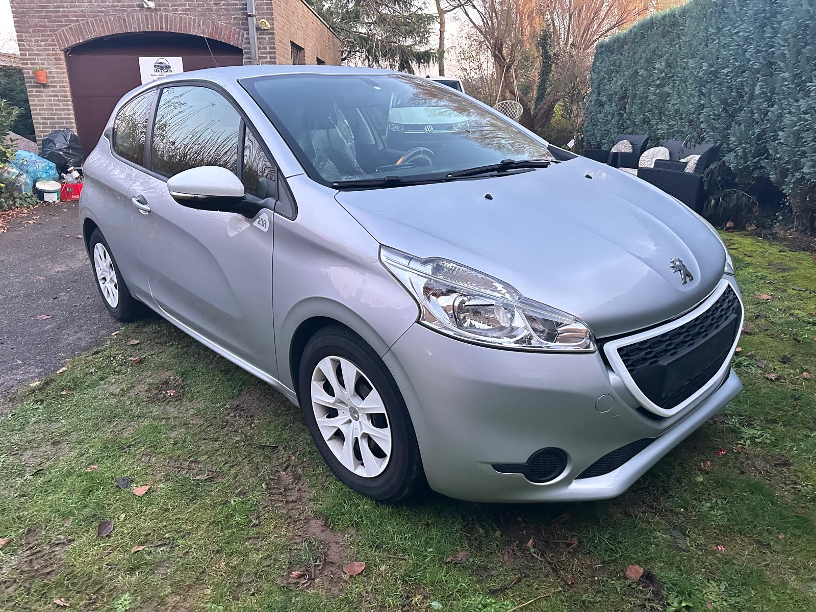 PEUGEOT 208 LIKE
